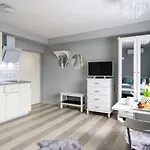 Apartment Romana - Free Private Parking