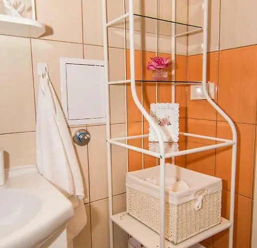 Romana - Free Private Parking Daire *