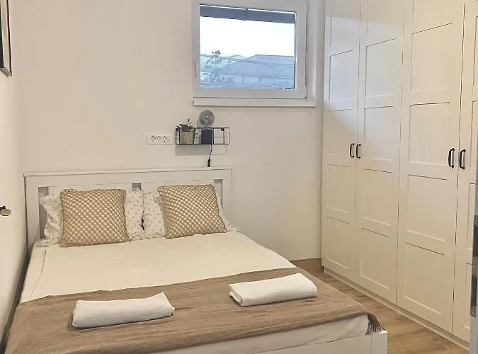 Romana - Free Private Parking Apartamento Liubliana