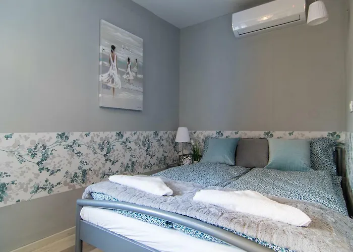 Romana - Free Private Parking *